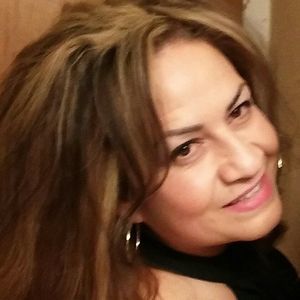 Meet your Posher, Claudia